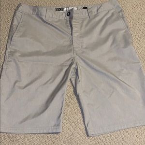 Men’s khakis hybrid BKE shorts